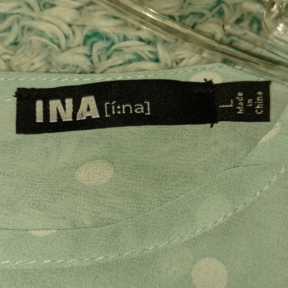Ina top. - Picture 4 of 5